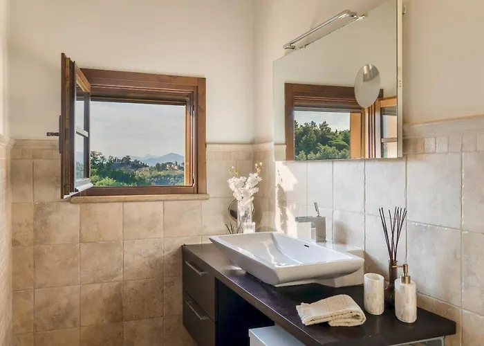 Vila La Nell'isola 12, Emma Casciana Terme