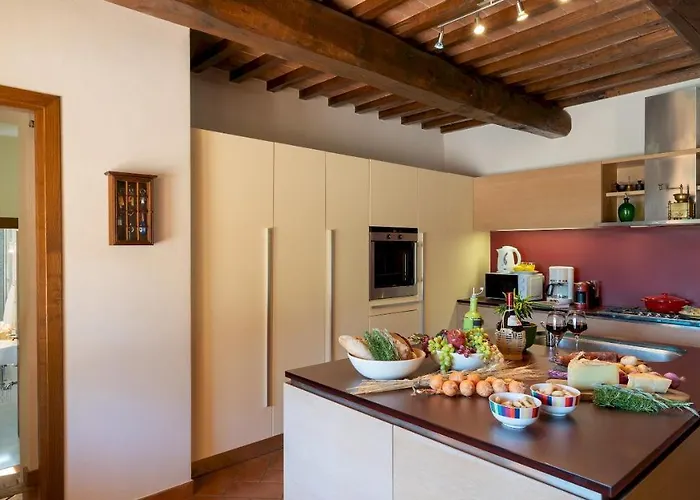 Vila La Nell'isola 12, Emma *